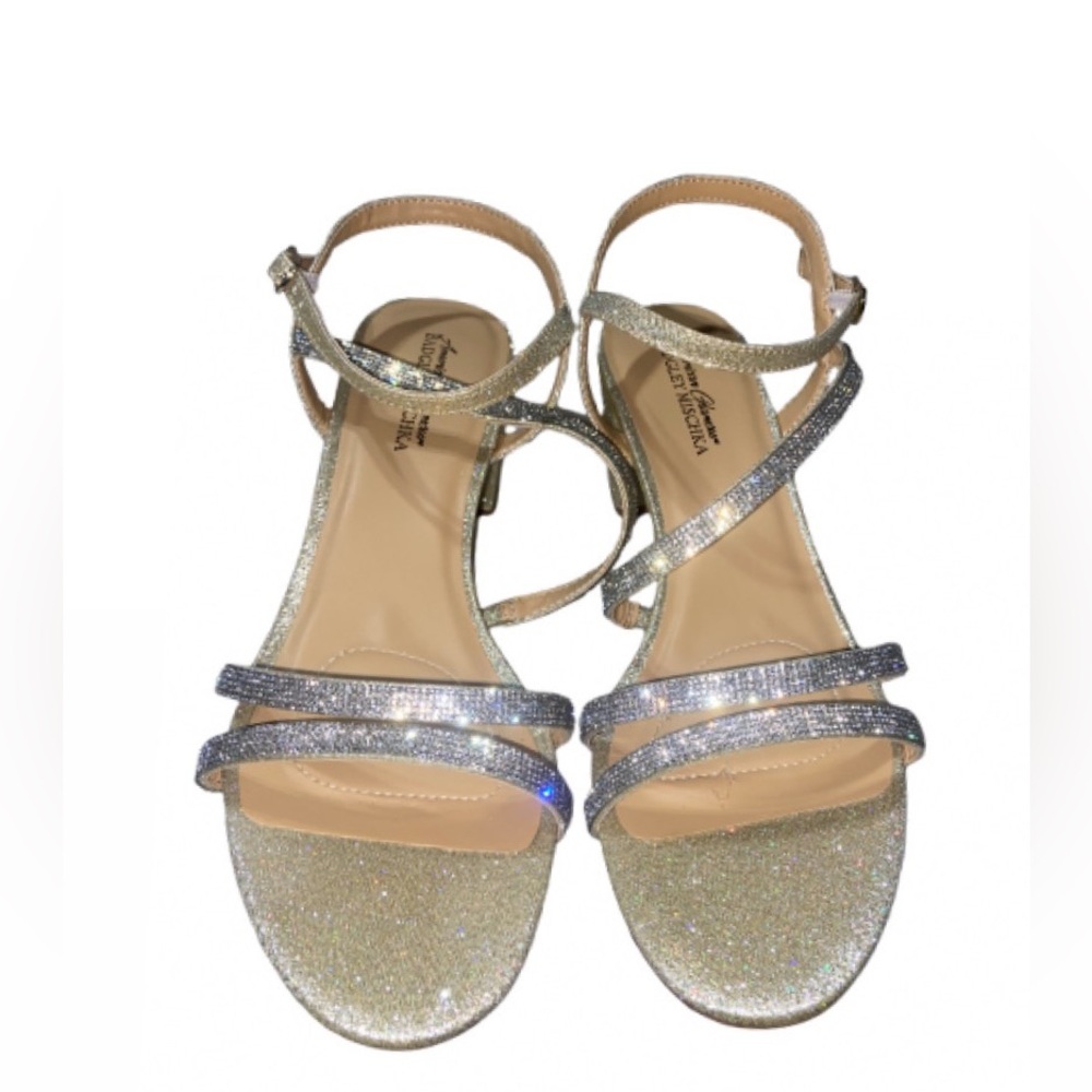 Badgley Mischka Silver Glitter Strappy Block Heel Sandals NEW